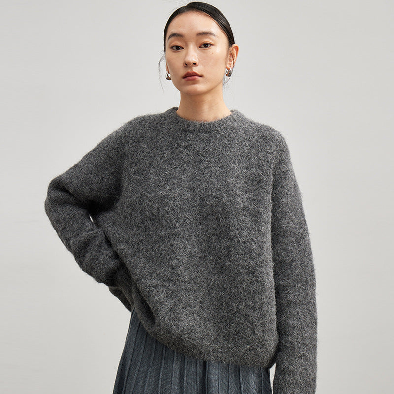 Exquisite and unwavering, G-quality niche alpaca wool crew neck sweater for women, 2026 autumn/winter, relaxed and loose knitwear.