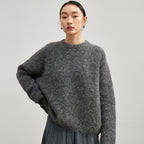 Exquisite and unwavering, G-quality niche alpaca wool crew neck sweater for women, 2026 autumn/winter, relaxed and loose knitwear.