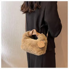 High-end plush tote bag for women, new autumn/winter style, fashionable and versatile, commuter shoulder bag/crossbody bag.