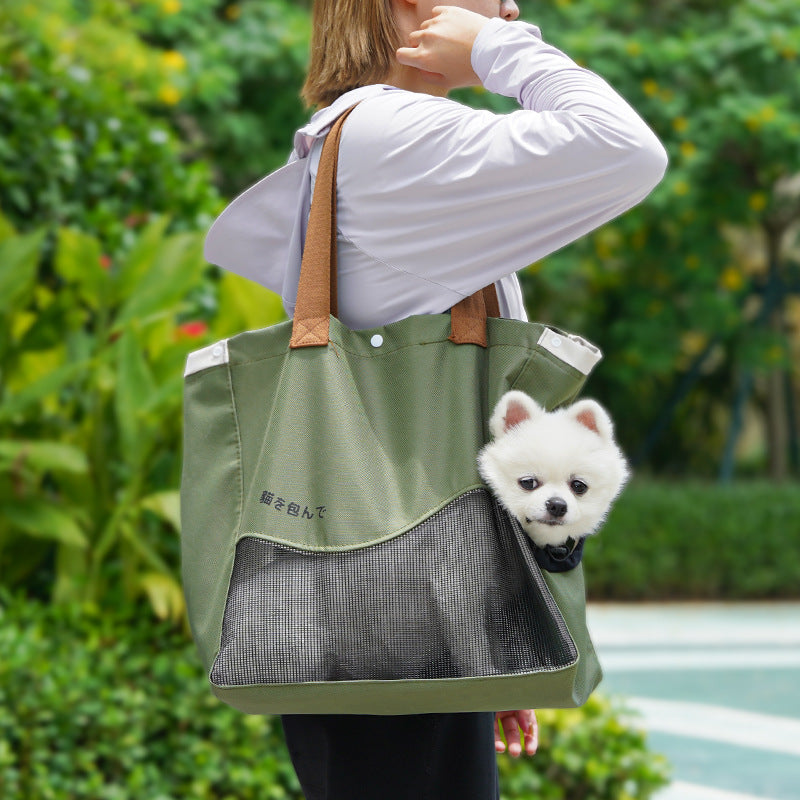 Portable travel bag for pets.