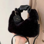 High-end plush tote bag for women, new autumn/winter style, fashionable and versatile, commuter shoulder bag/crossbody bag.