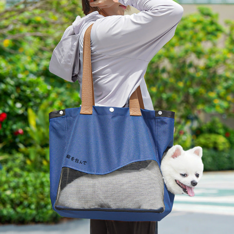 Portable travel bag for pets.