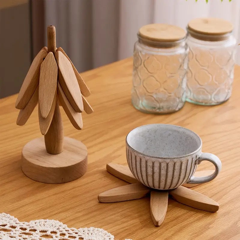 A tree wood insulation coaster